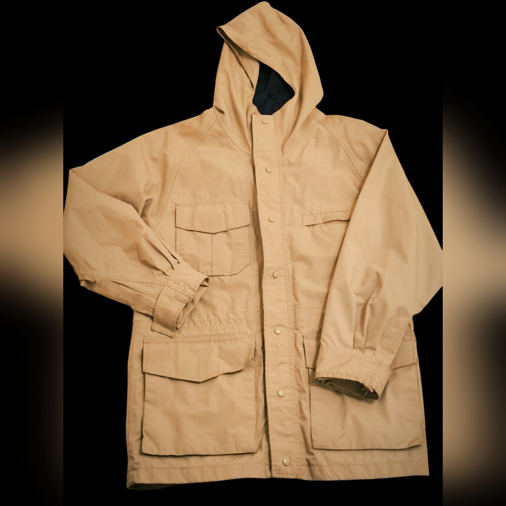 Eddie Bauer Men's expedition outdoor light jacket
